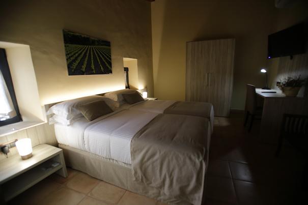 Panyella Hotel 3*